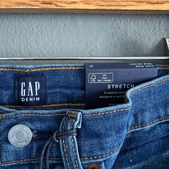 GAP | High Rise True Skinny Jeans in Medium Indigo - Picture 6 of 7
